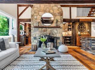 16 Bunnvale Rd, Califon, NJ 07830