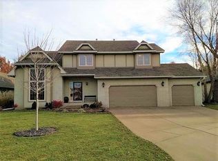 1115 N Coachhouse Ct, Wichita, KS 67235