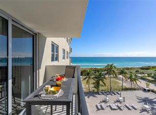 Manatee, Surfside, FL 33154