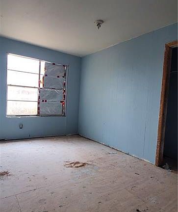 4th image of 1118 W Grant Ave