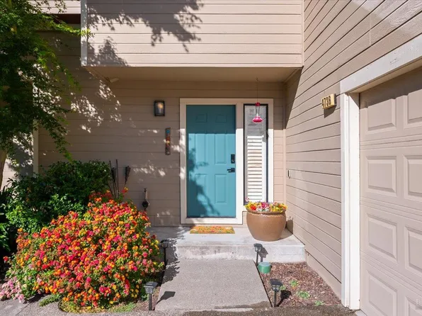 4736 Shade Tree Lane, Santa Rosa, CA 95405