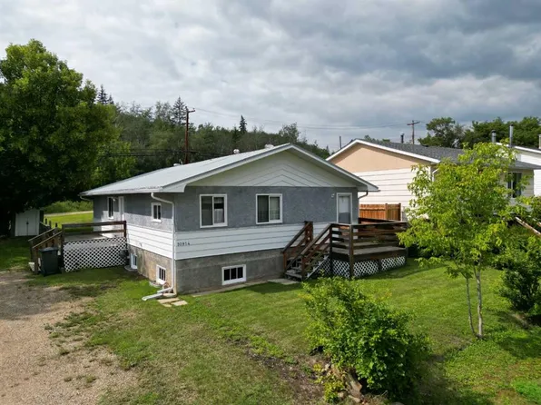 10914 E 90th St, Peace River, AB T8S 1N8