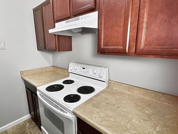 3rd image of 4357 N Chestnut St APT 202