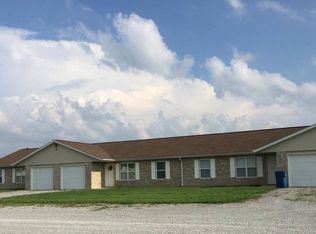 84 Ryan Ln APT 3, De Soto, IL 62924
