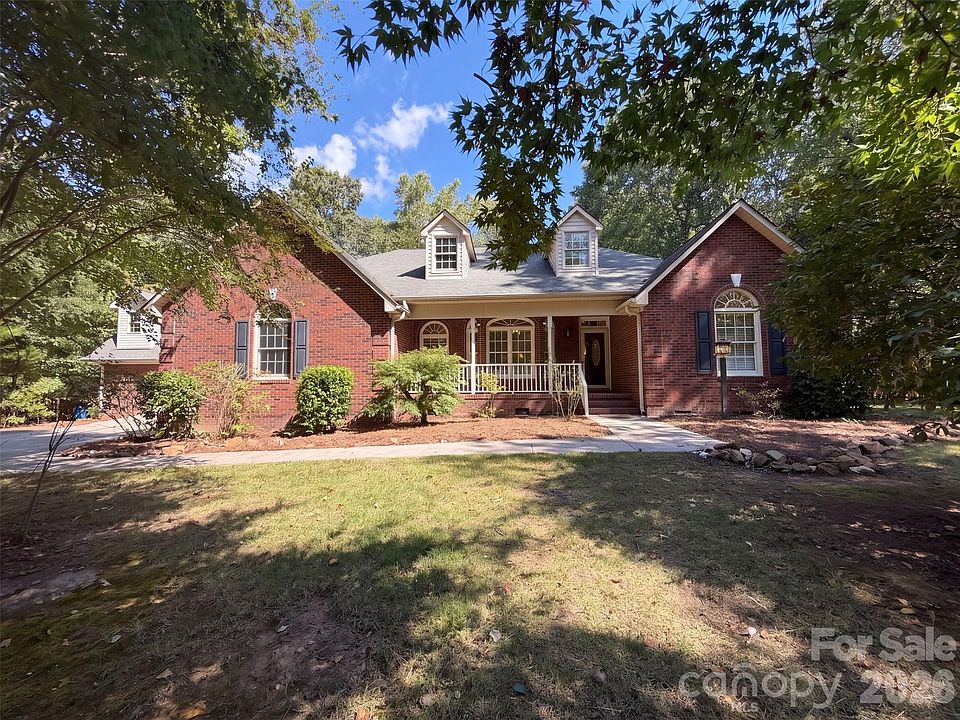 1st image of 5406 Club View Dr