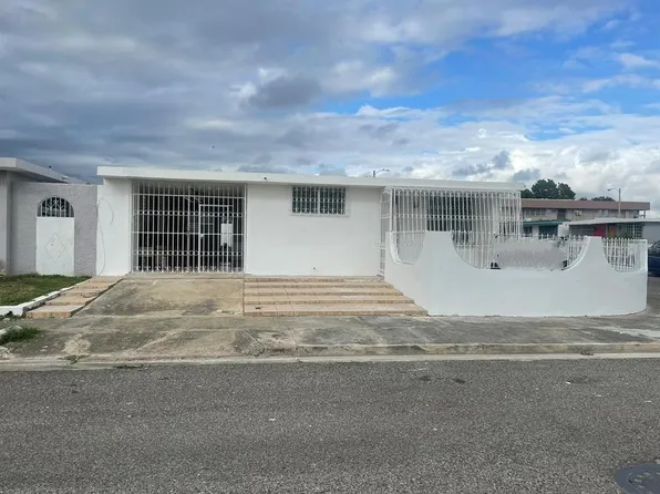 Urb Rio Canas Rio Guavate St #C17, Ponce, PR 00728