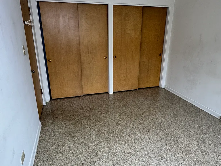 225 E 1st St #9 — Photo 7