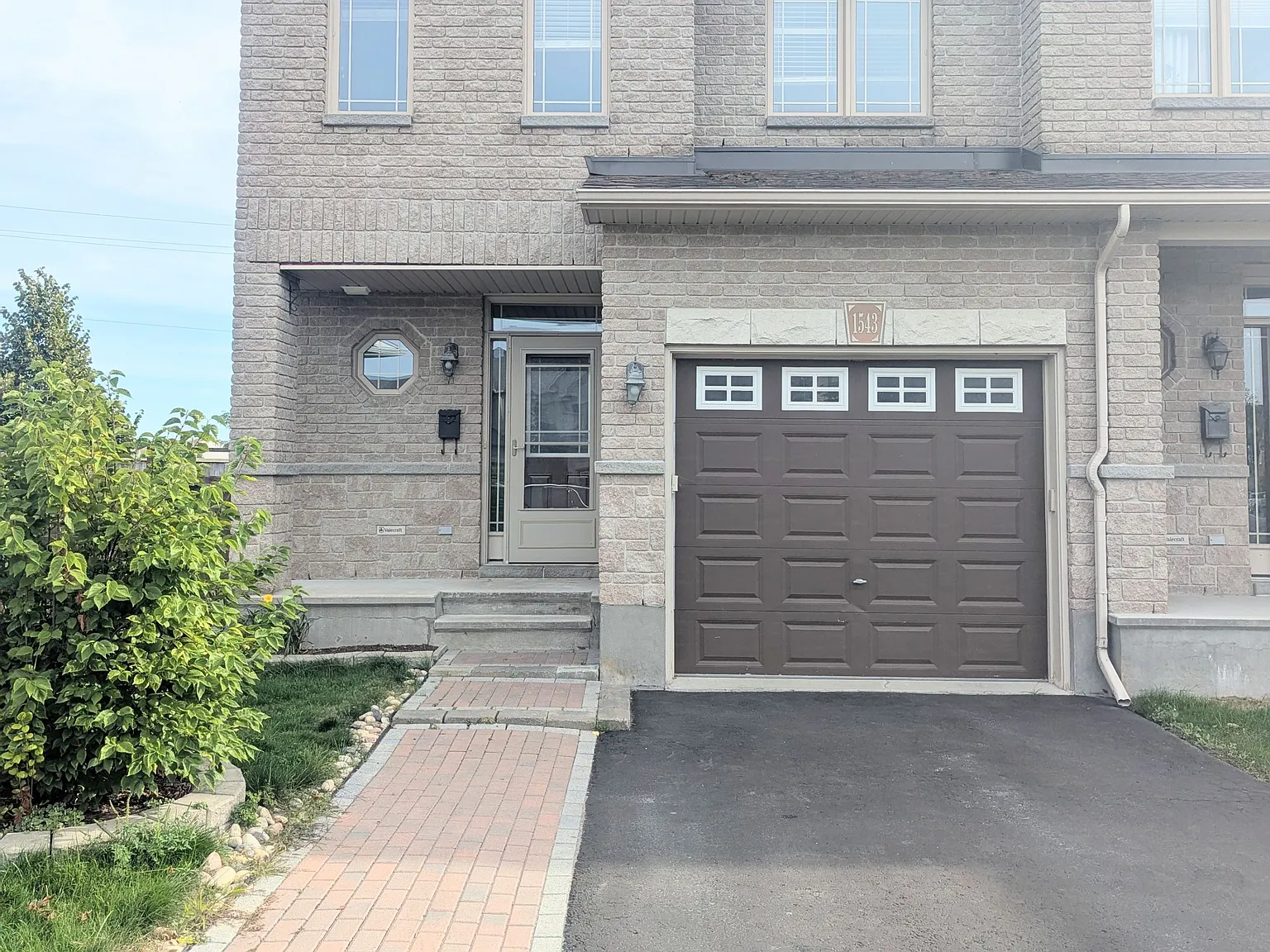 3 bed, $2,750 — Photo 2