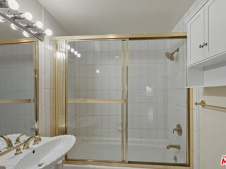 923 Euclid St #201 — Photo 12