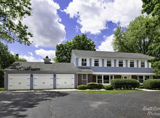 5N300 Powis Rd, Wayne, IL 60184