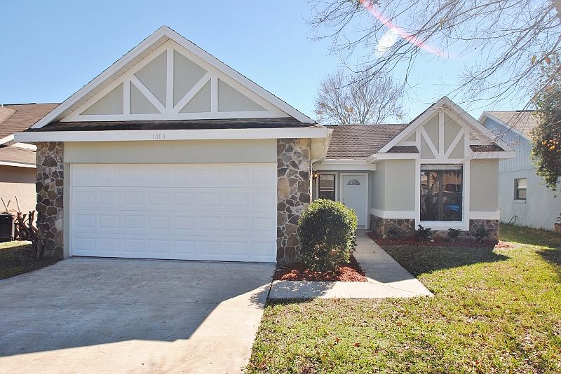 1st image of 1003 Pearson Dr