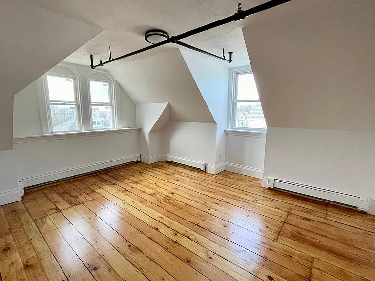 72 Nahant St #3 — Photo 9