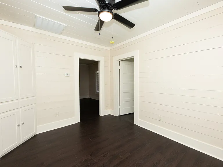 335 Husk Ln — Photo 5