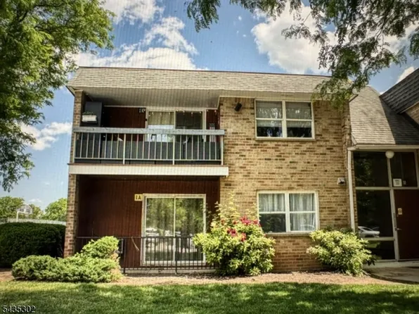 808 Eves Dr #1k, Hillsborough Twp., NJ 08844