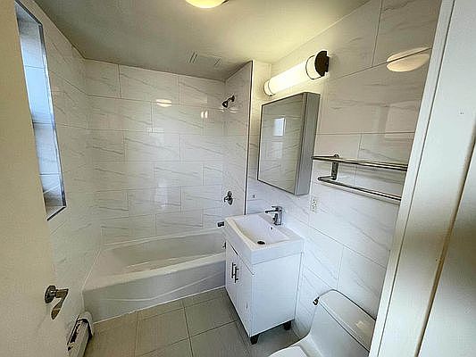 4th image of 132-08 Pople Ave #3B