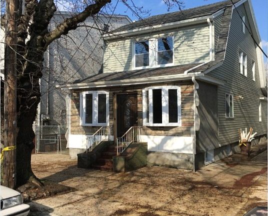 2nd image of 10231 135th St