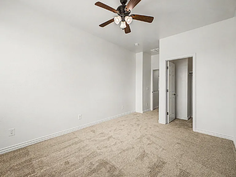 16124 N 180th Ln — Photo 27
