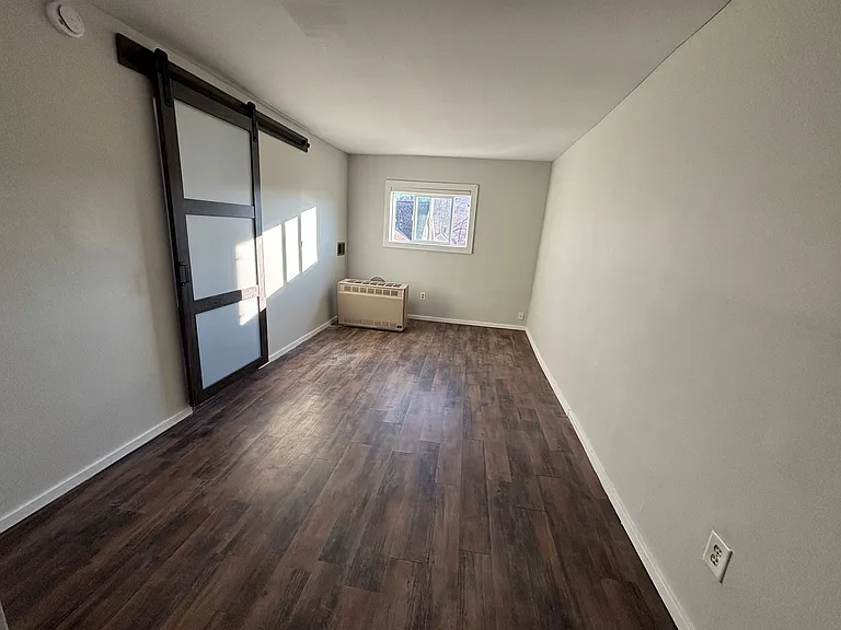 44 Wetmore Ave #46 — Photo 1
