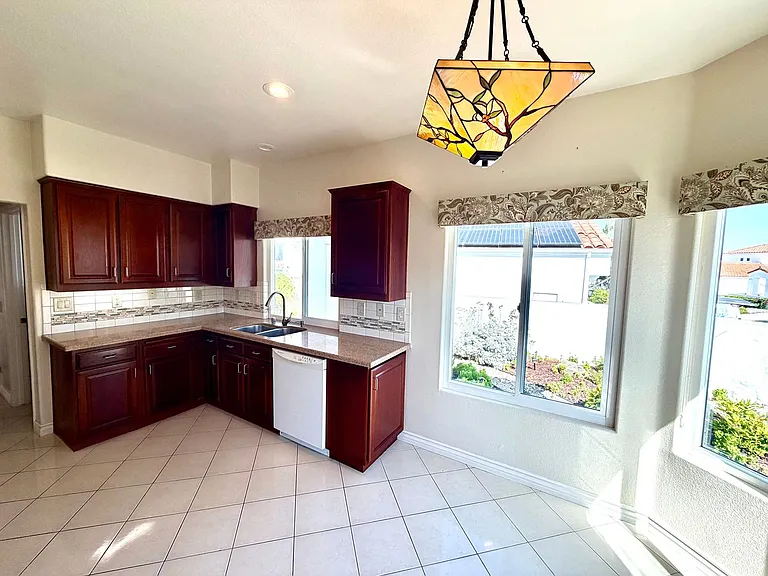 4968 Lamia Way — Photo 3