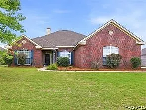 4 bed, 3.0 bath, 2570 sqft, $2,600 — Photo 1