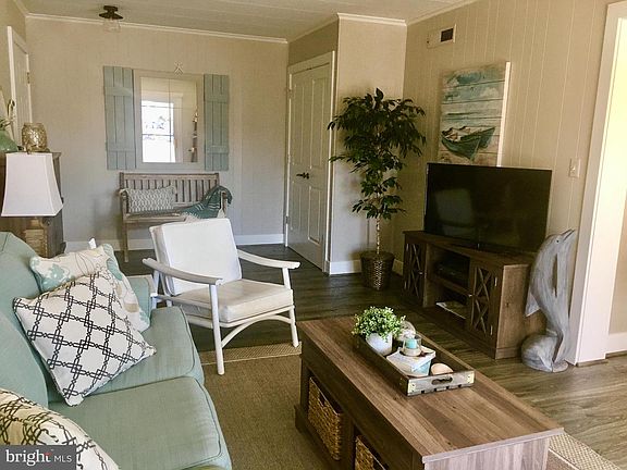 4th image of 408 Bayshore Dr #102