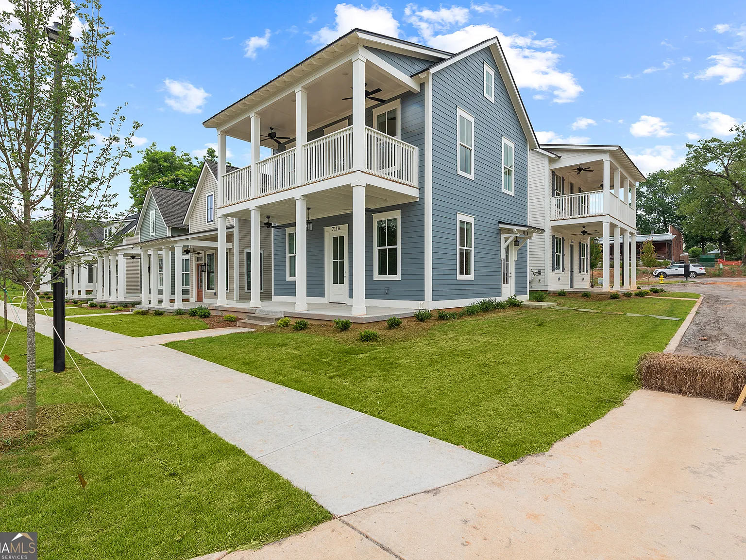 1 bed, 1.0 bath, 384 sqft, $995 — Photo 3