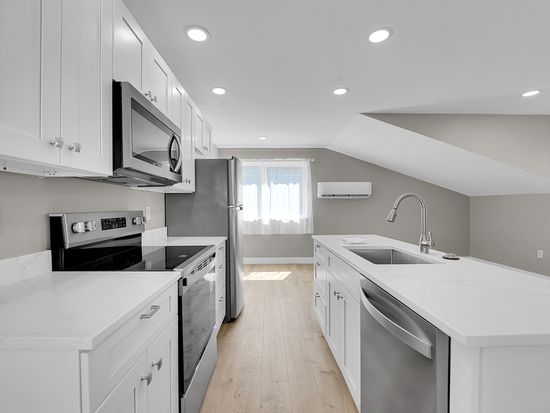 3450 S Grant St, Englewood, CO 80113