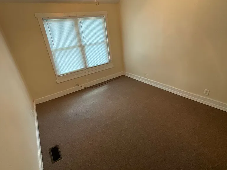 416 N Lincoln St — Photo 51