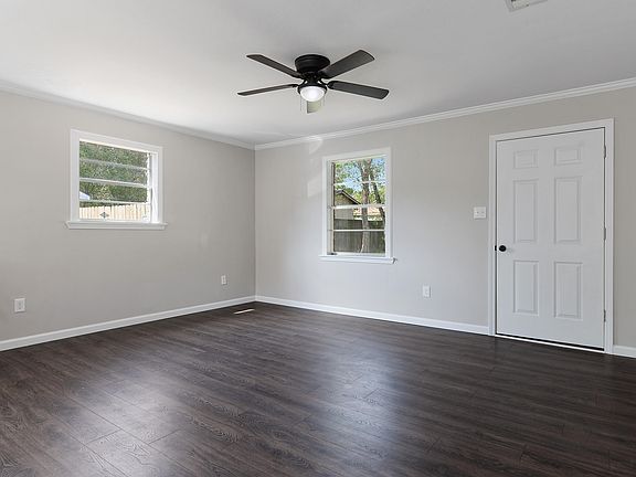 3rd image of 2308 Heritage Dr
