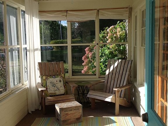 Welcoming sun porch