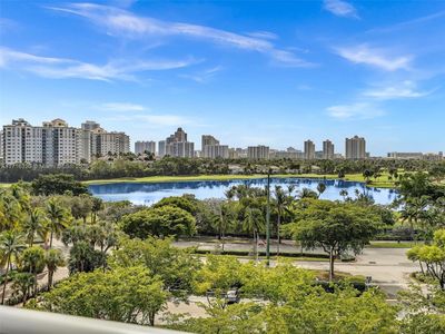 3731 N Country Club Dr APT 826, Aventura, FL, 33180