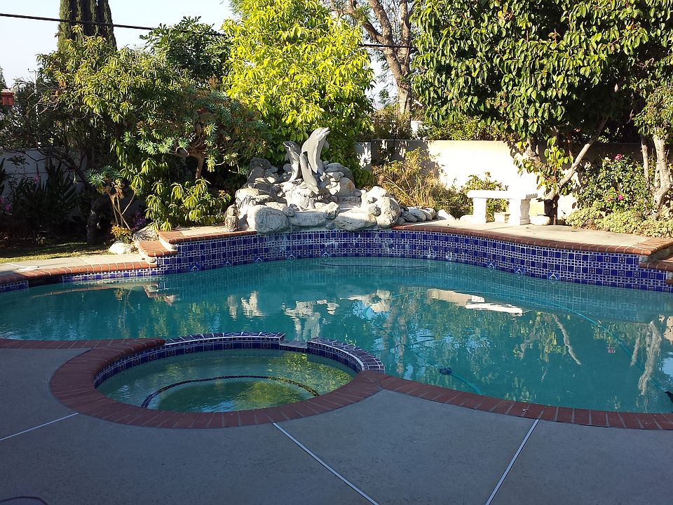 2nd image of 15563 La Subida Dr