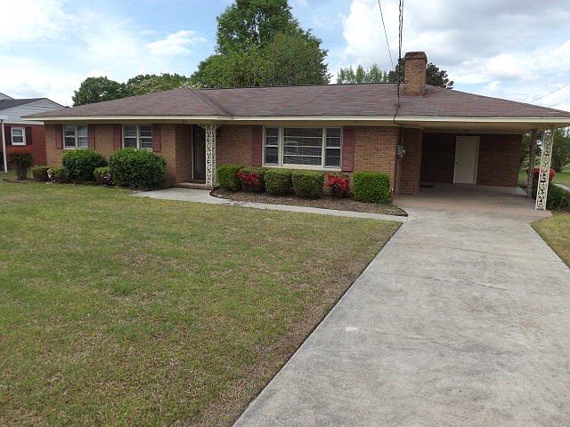 1st image of 511 Weaver Dr
