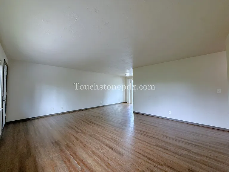 403 S Ivy St — Photo 9