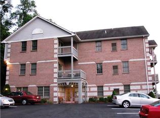 2445 Old Greentree Rd UNIT 3A, Carnegie, PA 15106
