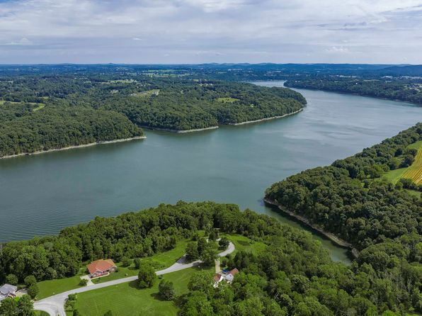 516 Colson Dr, Bronston, KY 42518