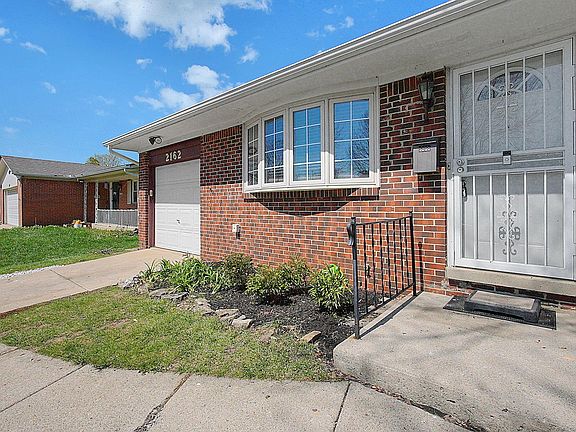 4th image of 2162 Trent Rd