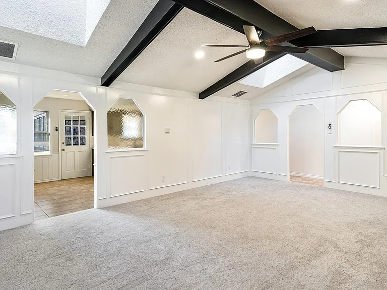 8635 Bacardi Dr — Photo 6
