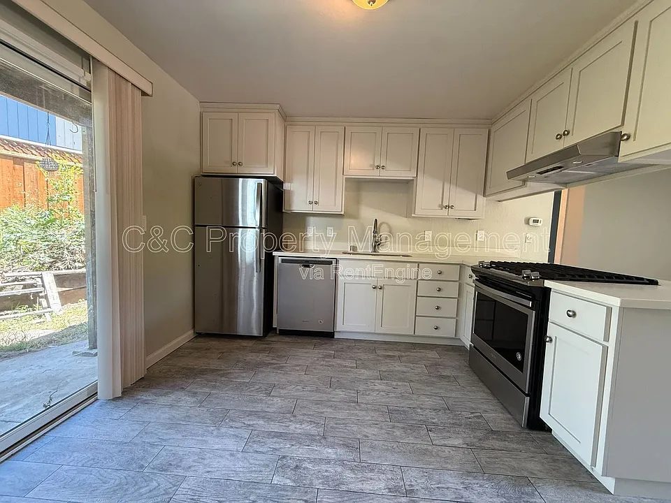 2895 Capitola Rd #14