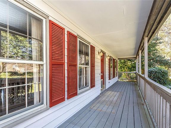 2nd image of 1800 Celia Cres