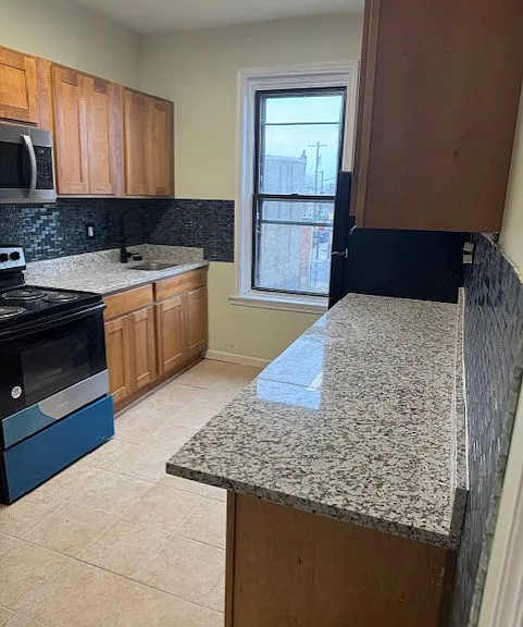 5712 Arch St #2 — Photo 1