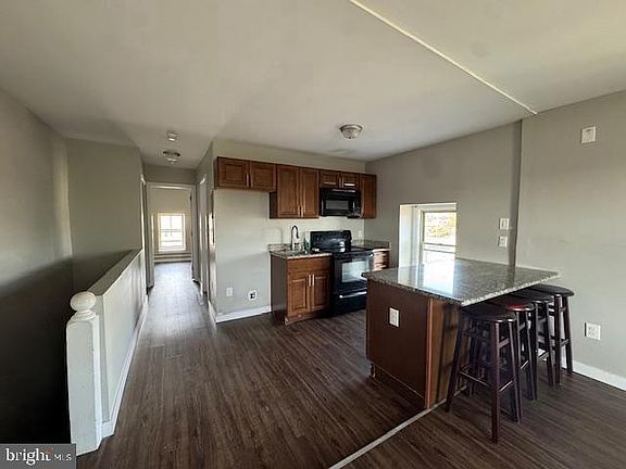 3rd image of 4929 N 6th St