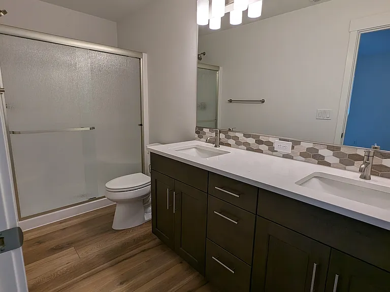 4132 SE Century Blvd — Photo 28