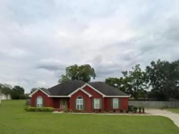 411 Drake Dr, Dothan, AL 36305