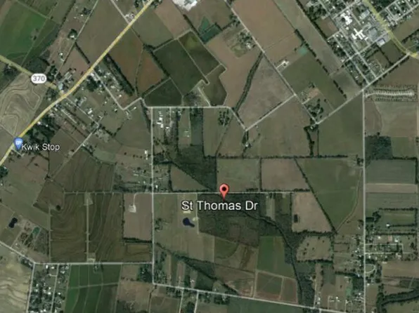 Saint Thomas Dr, Church Pt, LA 70525