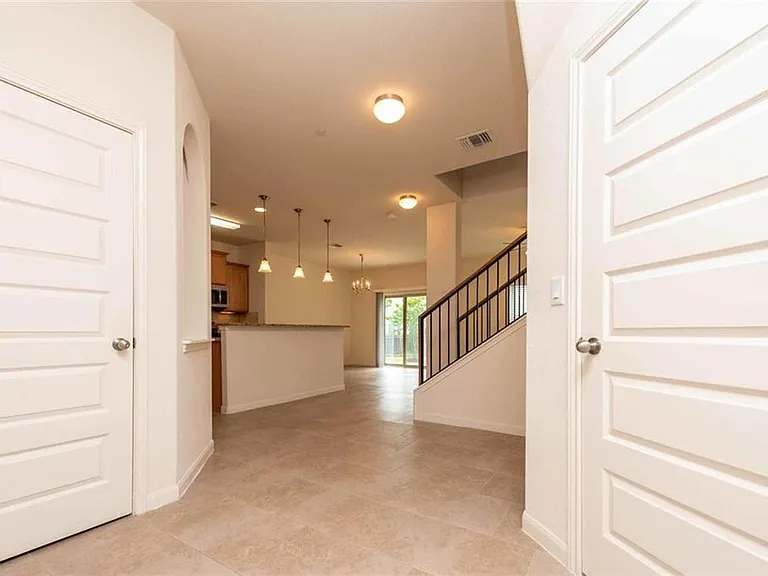1620 Bryant Dr #2102 — Photo 2
