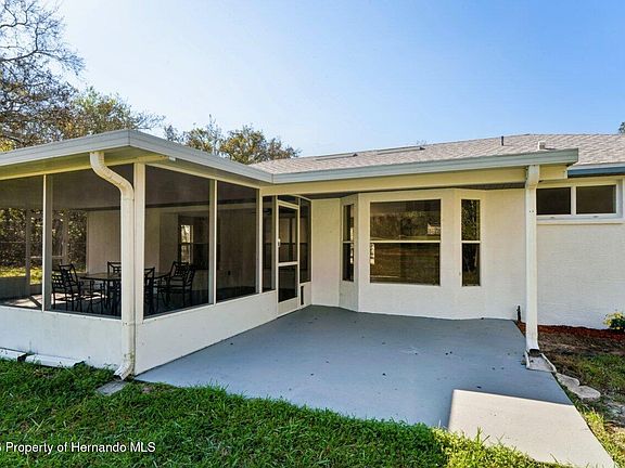 4th image of 16411 Fiscus Dr