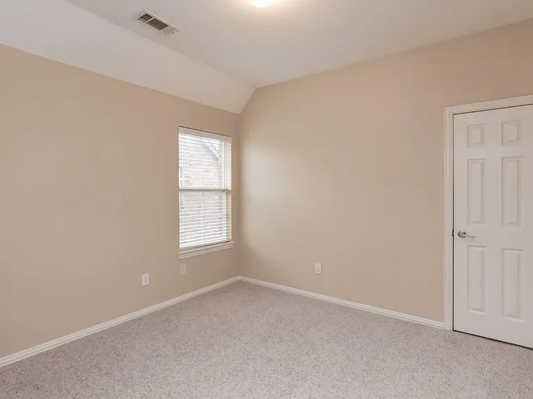 2471 Loch Haven Ct — Photo 25