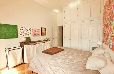 Rented by R New York