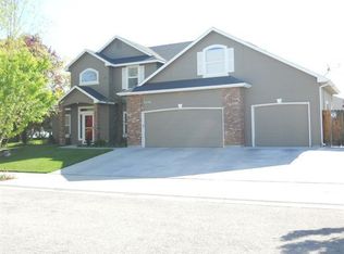 2686 S Basin Creek Ave, Meridian, ID 83642
